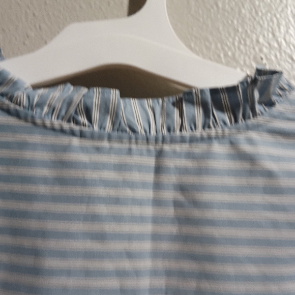 Lauren Conrad Blouse - Picture 6 of 9